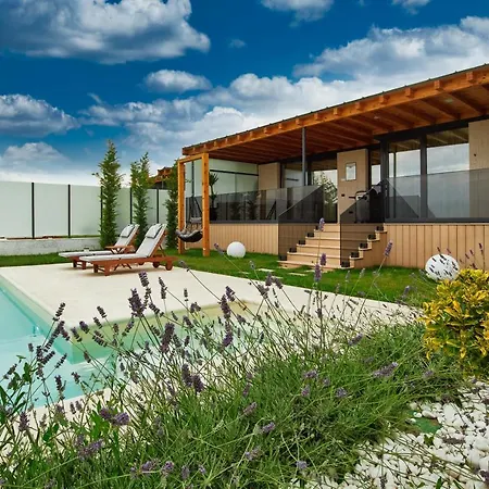 Peninsula Luxury & Spa Navodari Exterior photo