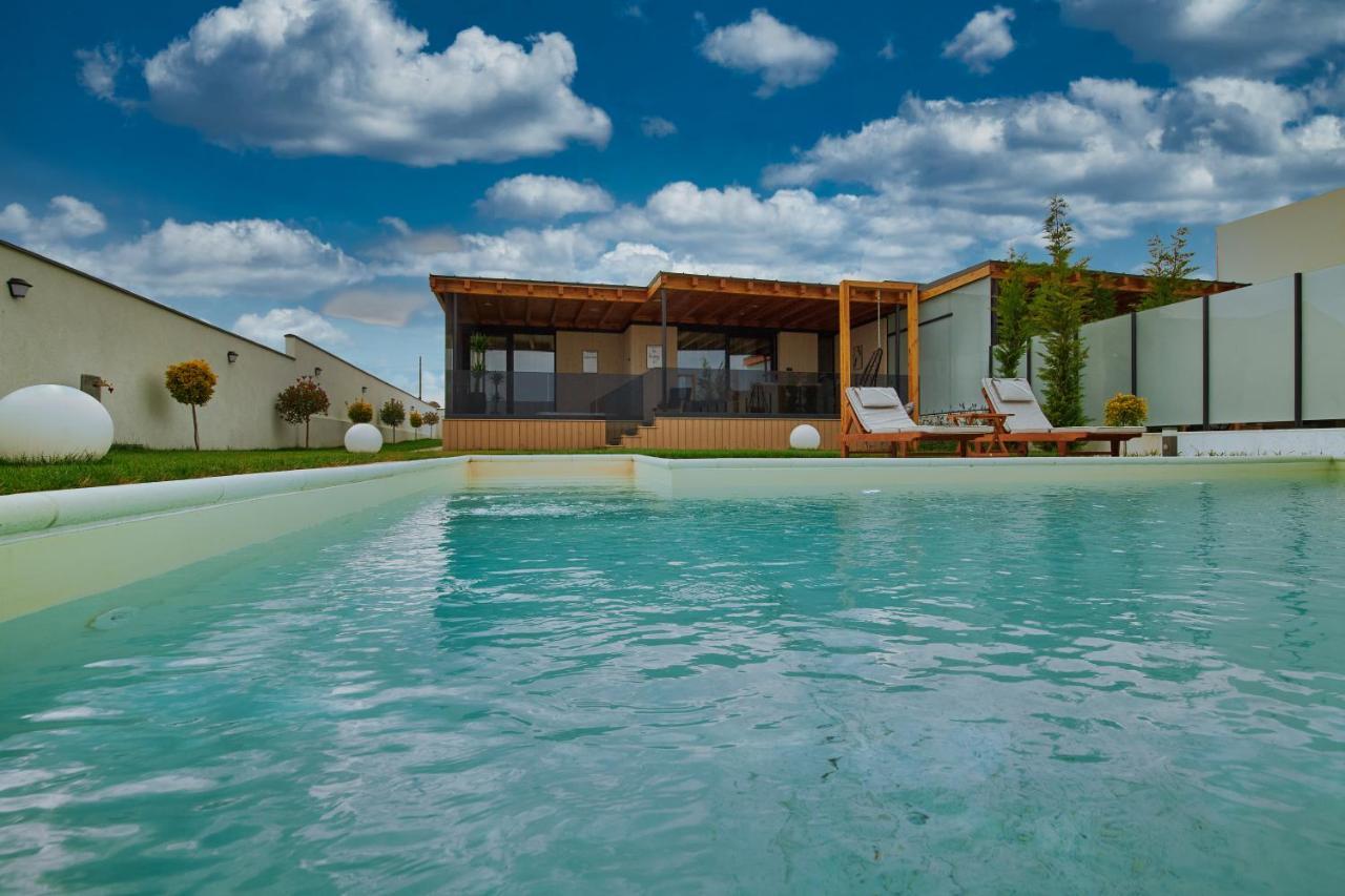 Peninsula Luxury & Villa