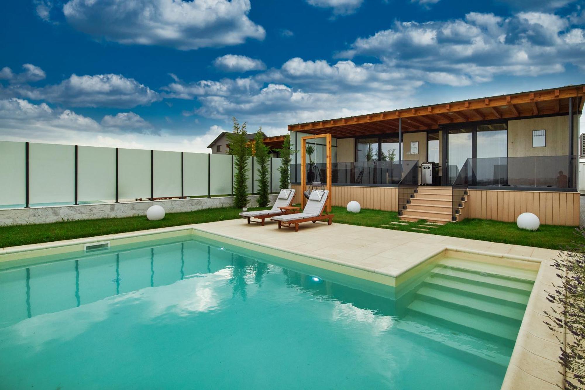 Villa Peninsula Luxury &